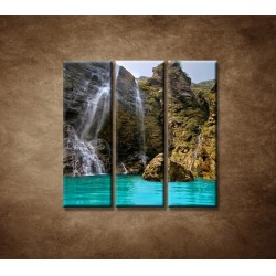 Obrazy na stenu - Prírodný vodopád - 3dielny 90x90cm